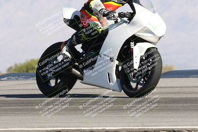 media/Dec-04-2025-Racers Edge (Thu) [[5ebc9f124d]]/3-B Group/4-Session 2 (Turn 9 Entry)/